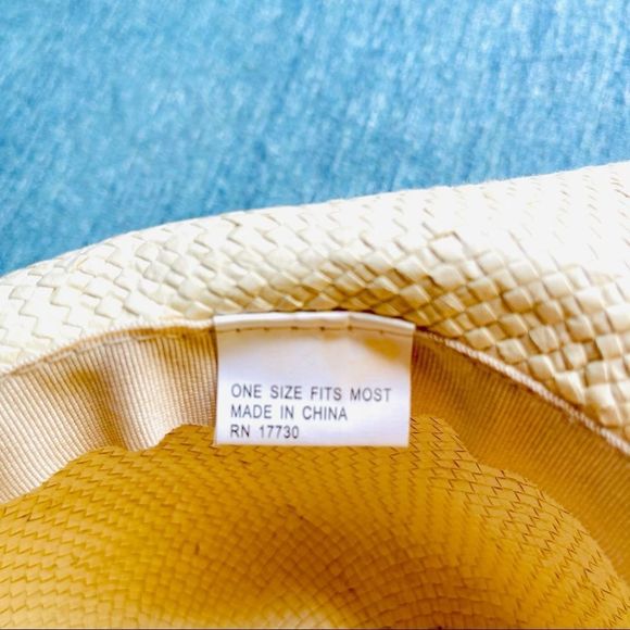 VNTG Soft Straw Sun Hat, Wide Brimmed, Nice Details So Cute! — SZ OS (runs‎ SM) - Picture 8 of 11